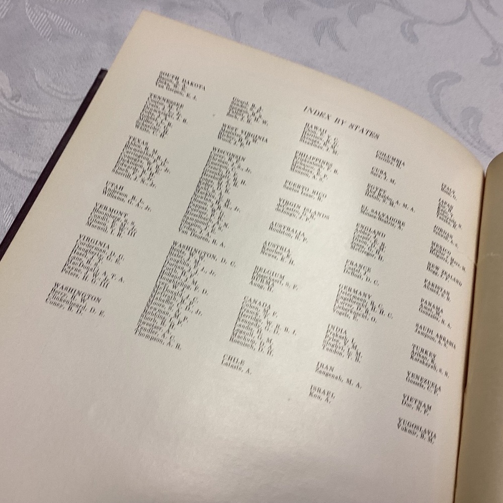 VINTAGE 1954. HARVARD  LAW SCHOOL. /YEAR BOOK - Picture 3 of 10